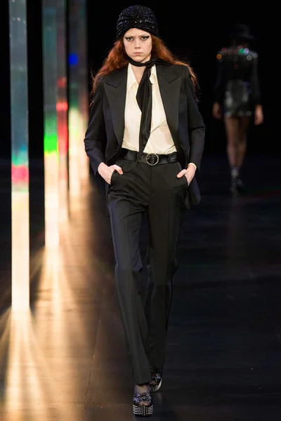 Look 38